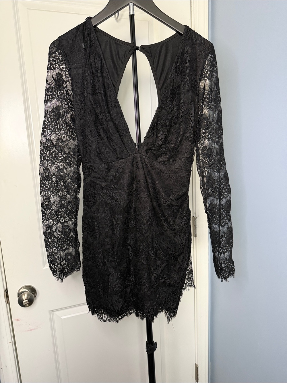 Xtaren Black Lace Long-Sleeve V-Neck Mini Dress